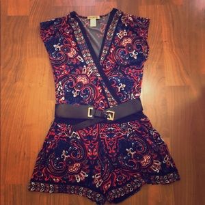 Arden B print romper. Size M.